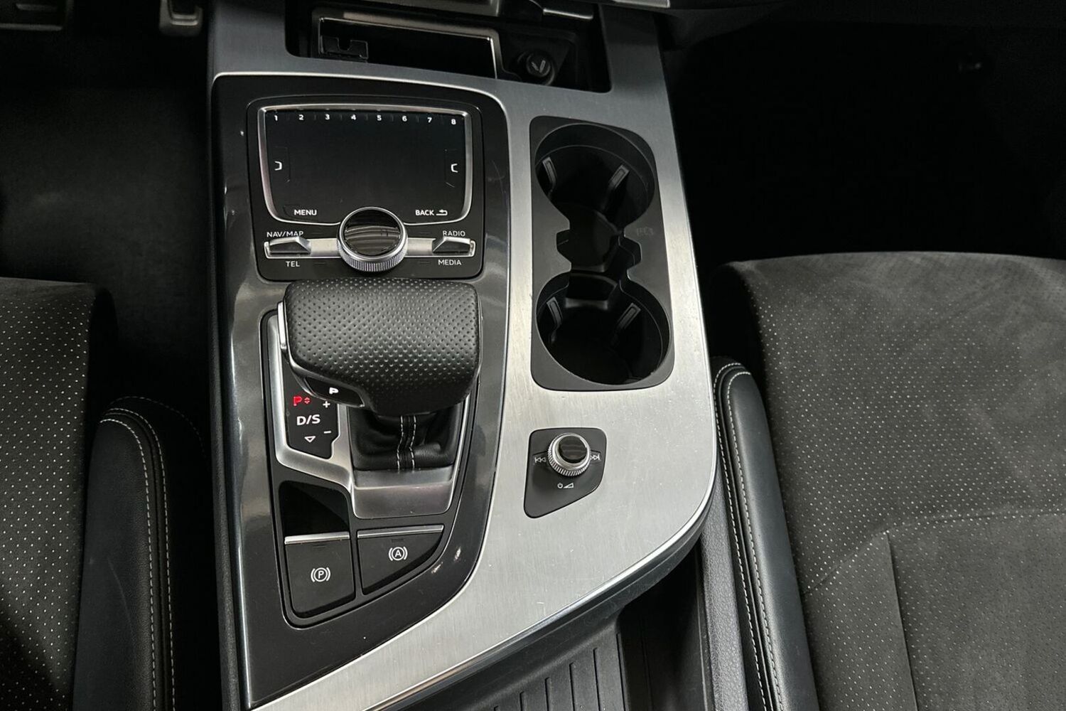Audi Q7 vaihtoauto