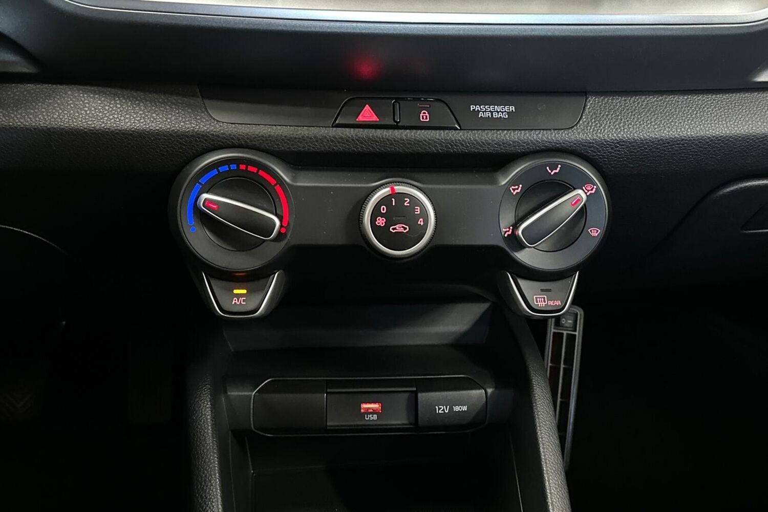Kia Stonic vaihtoauto