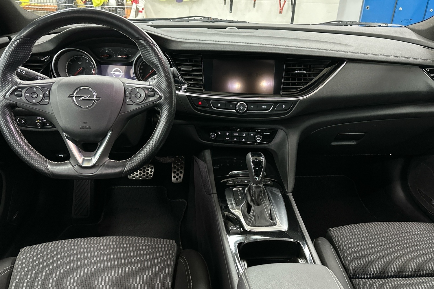 Opel Insignia vaihtoauto