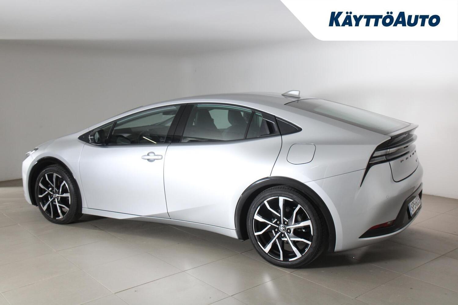 Toyota Prius Plug-in vaihtoauto