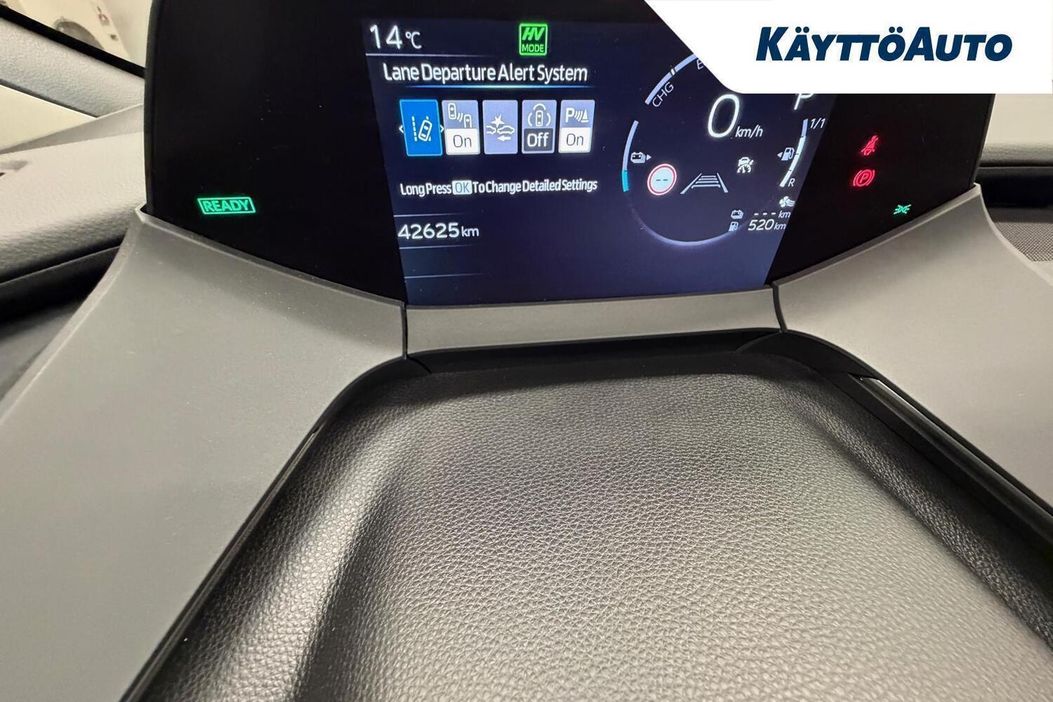 Toyota Prius Plug-in vaihtoauto