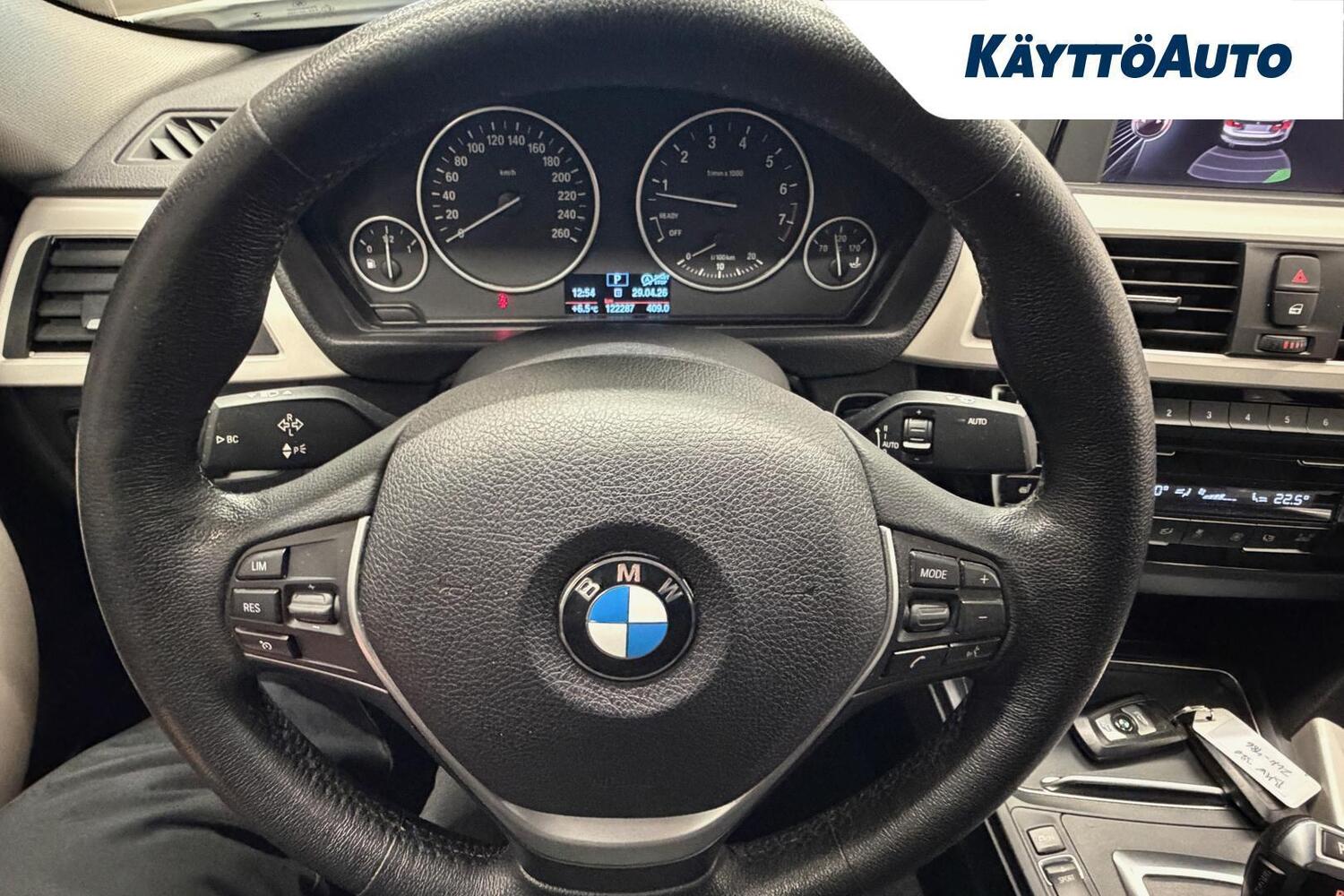 BMW 320 vaihtoauto
