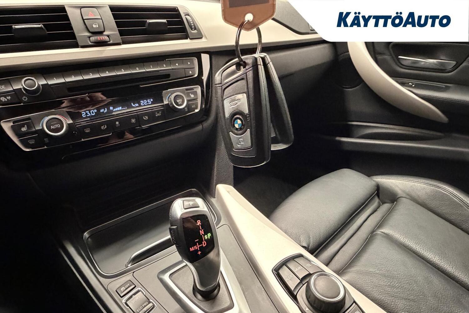 BMW 320 vaihtoauto