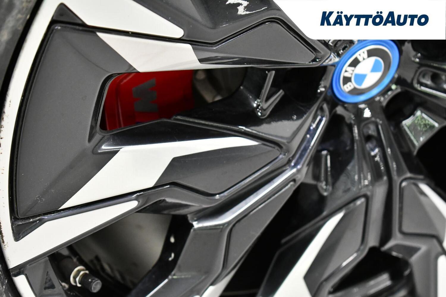 BMW i5 M60 vaihtoauto