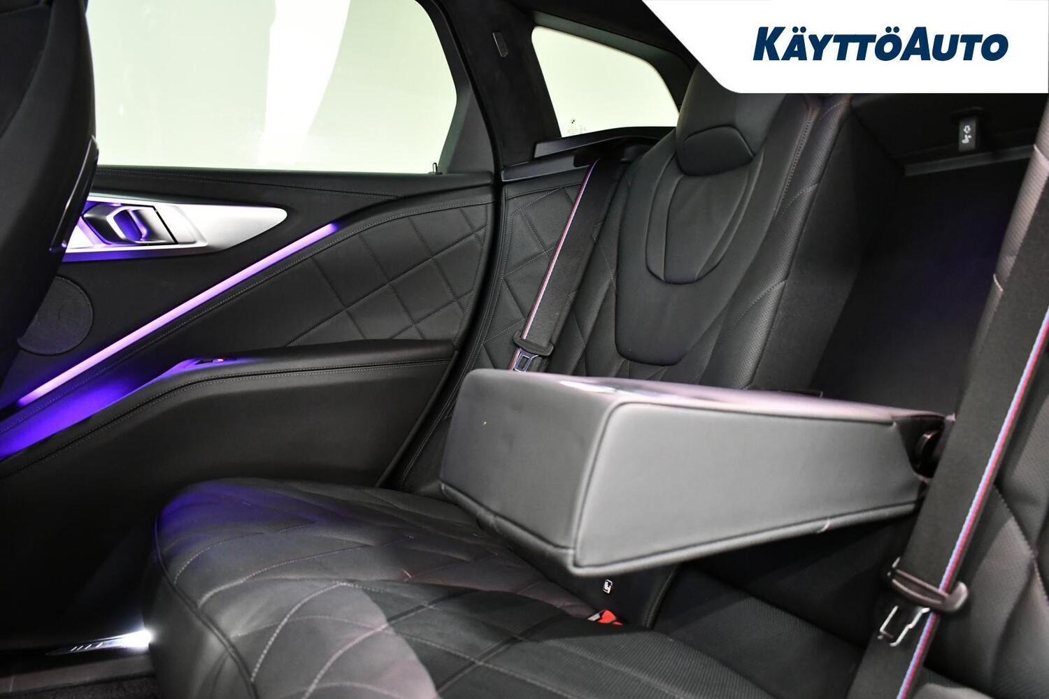 BMW XM vaihtoauto