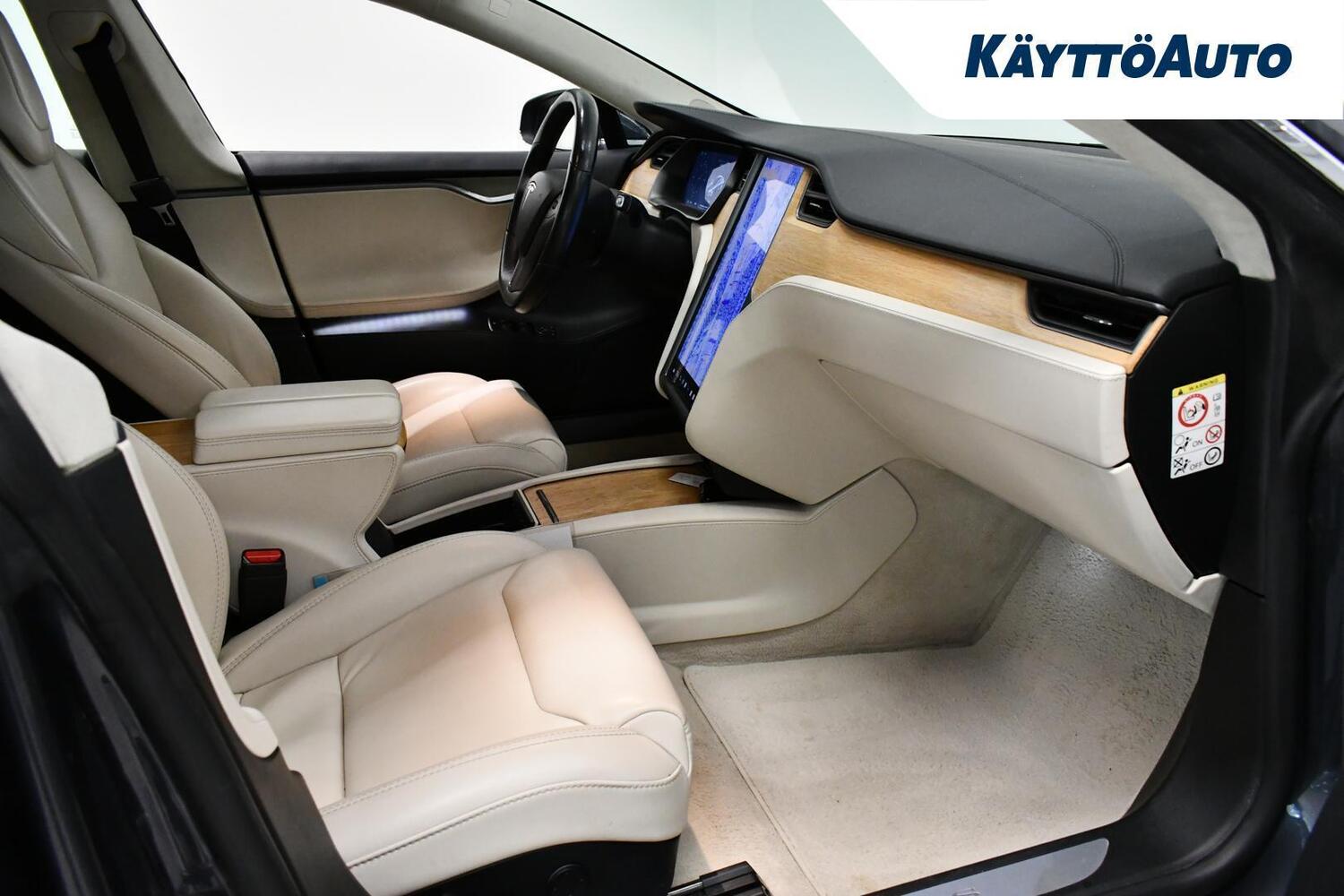 Tesla Model S vaihtoauto