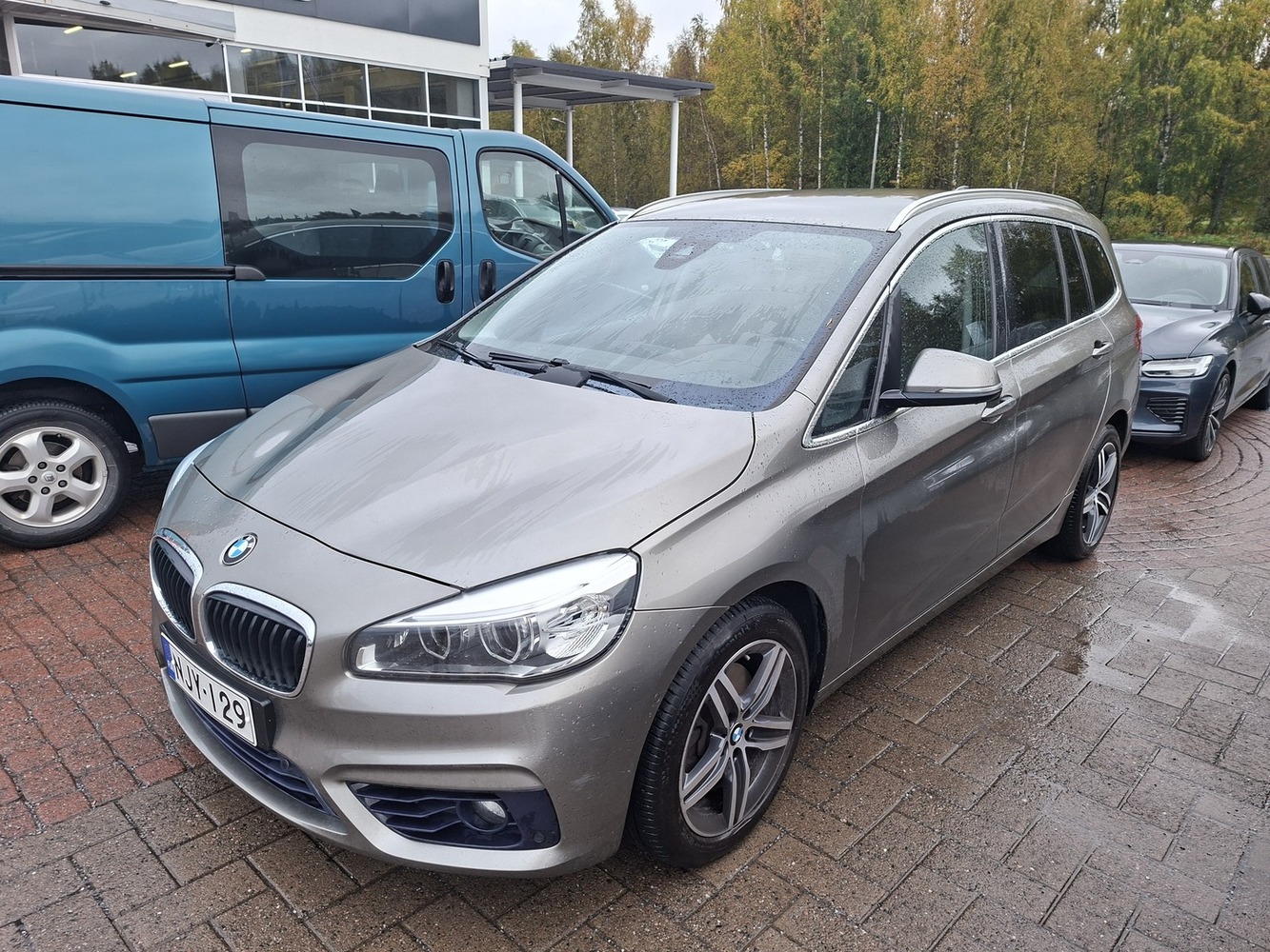 BMW 218 vaihtoauto