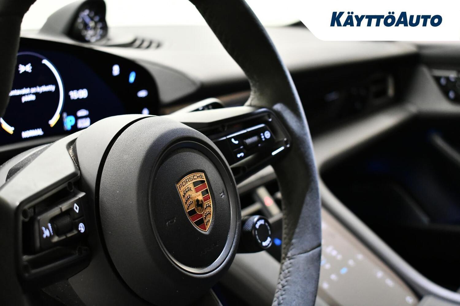 Porsche Taycan vaihtoauto