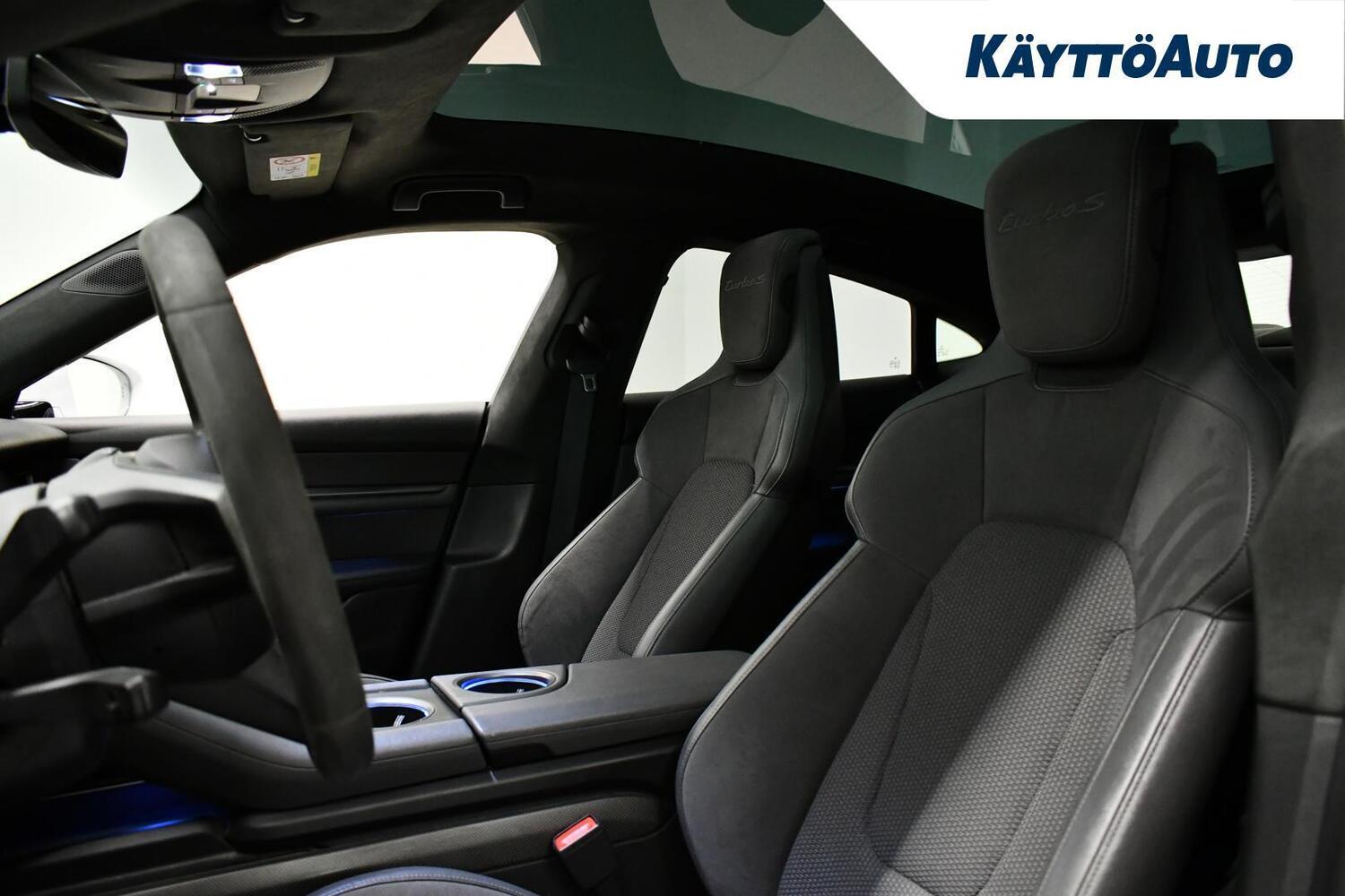 Porsche Taycan vaihtoauto