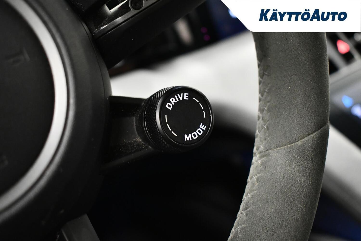 Porsche Taycan vaihtoauto