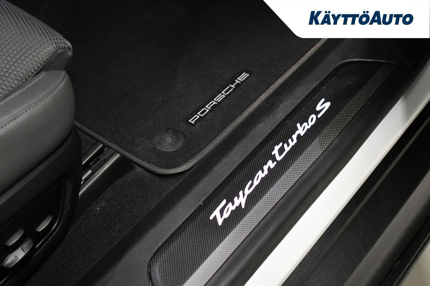 Porsche Taycan vaihtoauto