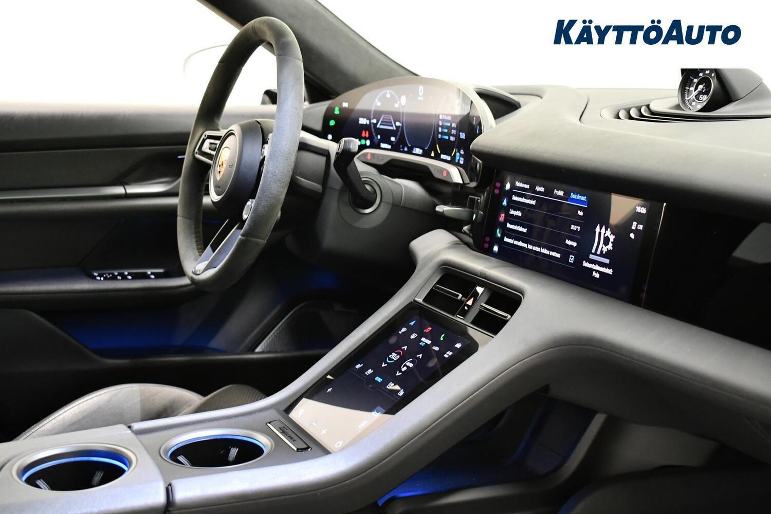 Porsche Taycan vaihtoauto