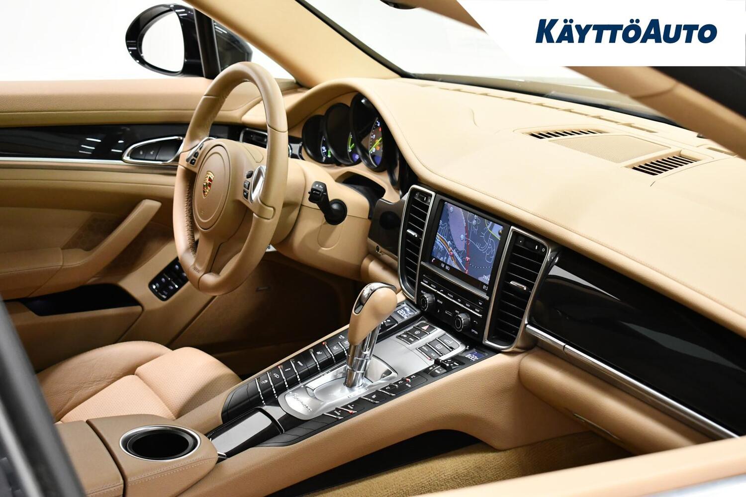 Porsche Panamera vaihtoauto