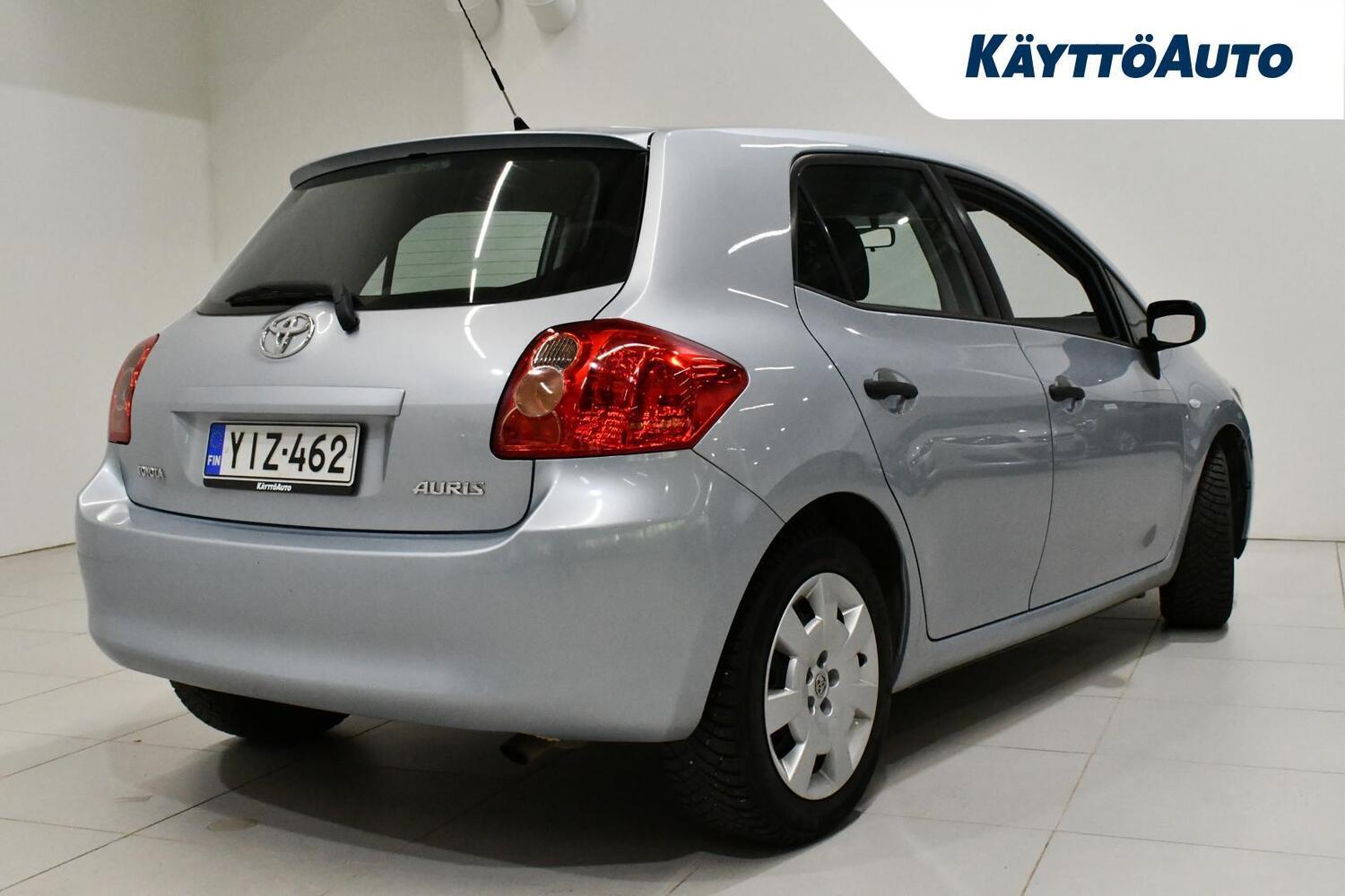 Toyota Auris vaihtoauto