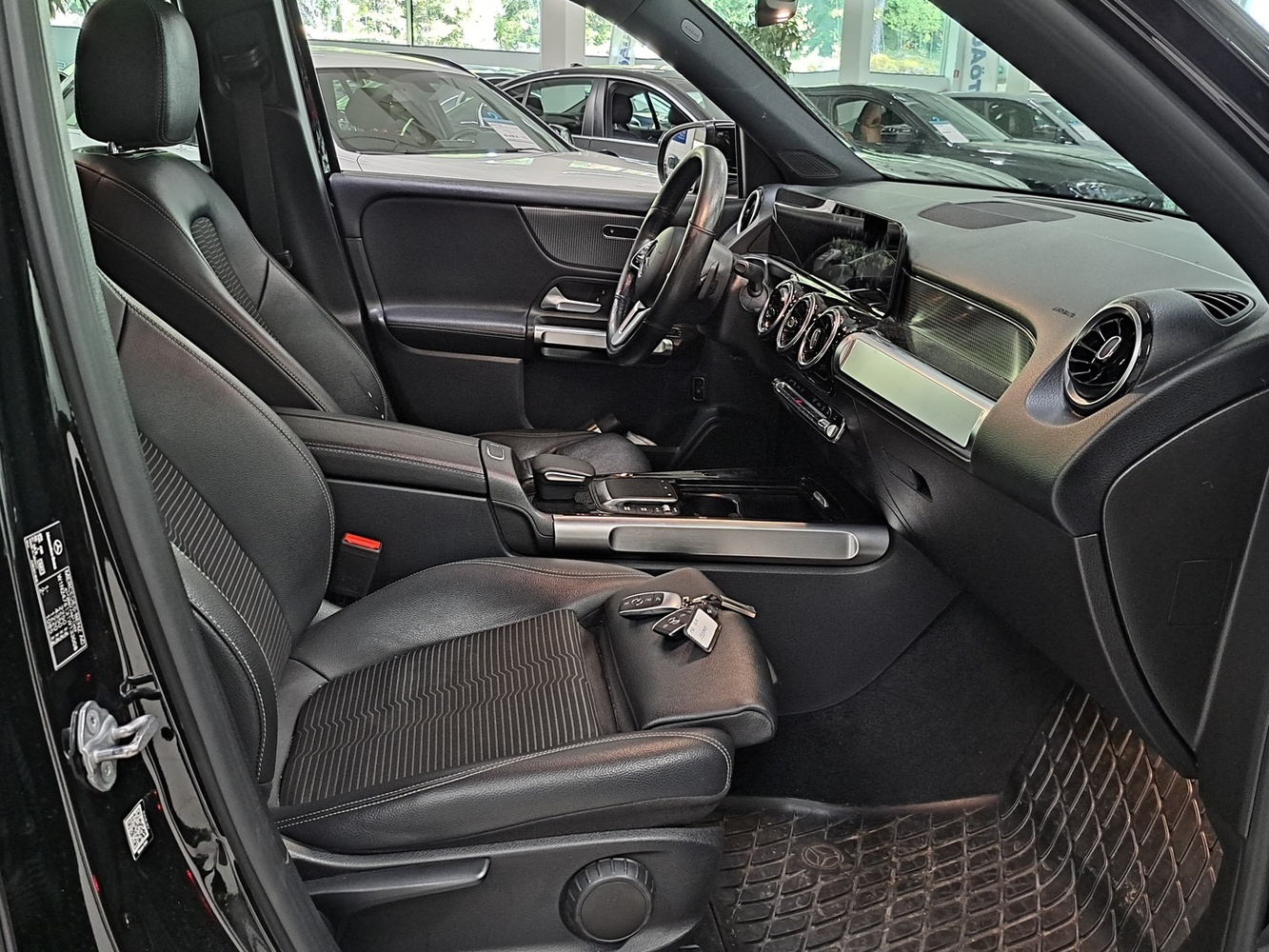 Mercedes-Benz GLB vaihtoauto