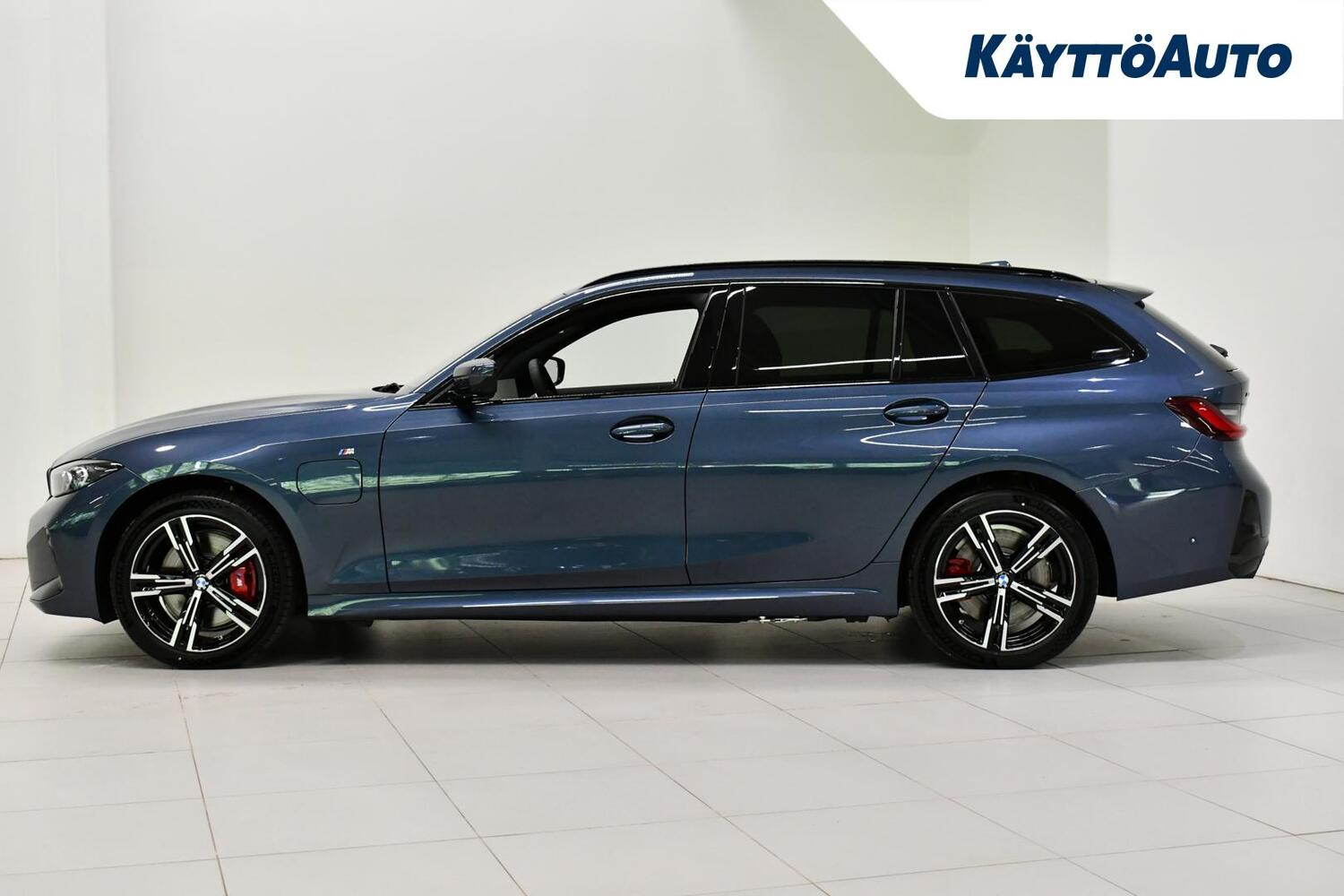 BMW 330 vaihtoauto