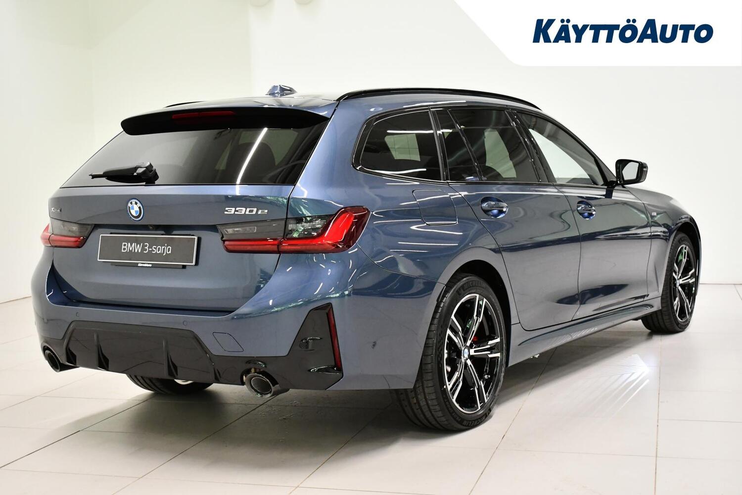 BMW 330 vaihtoauto