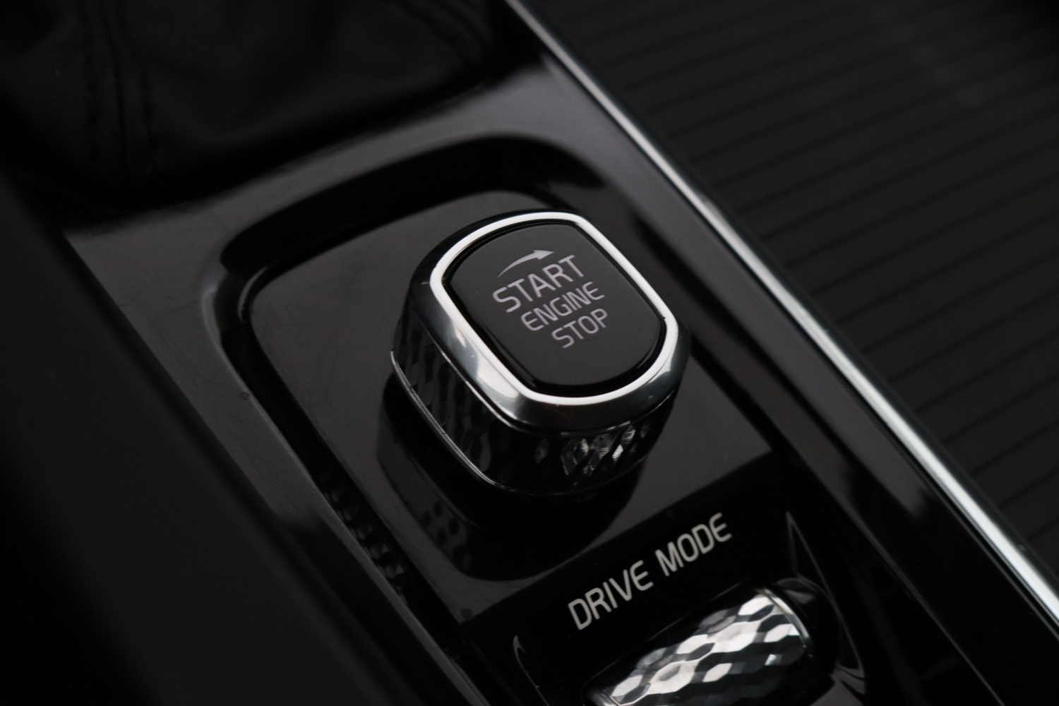 Volvo V60 Cross Country vaihtoauto