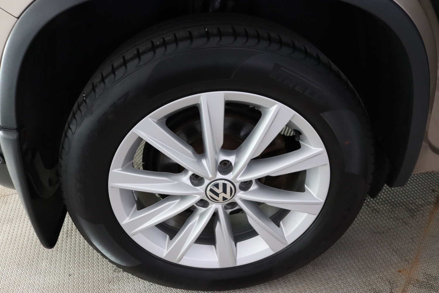 Volkswagen Tiguan vaihtoauto