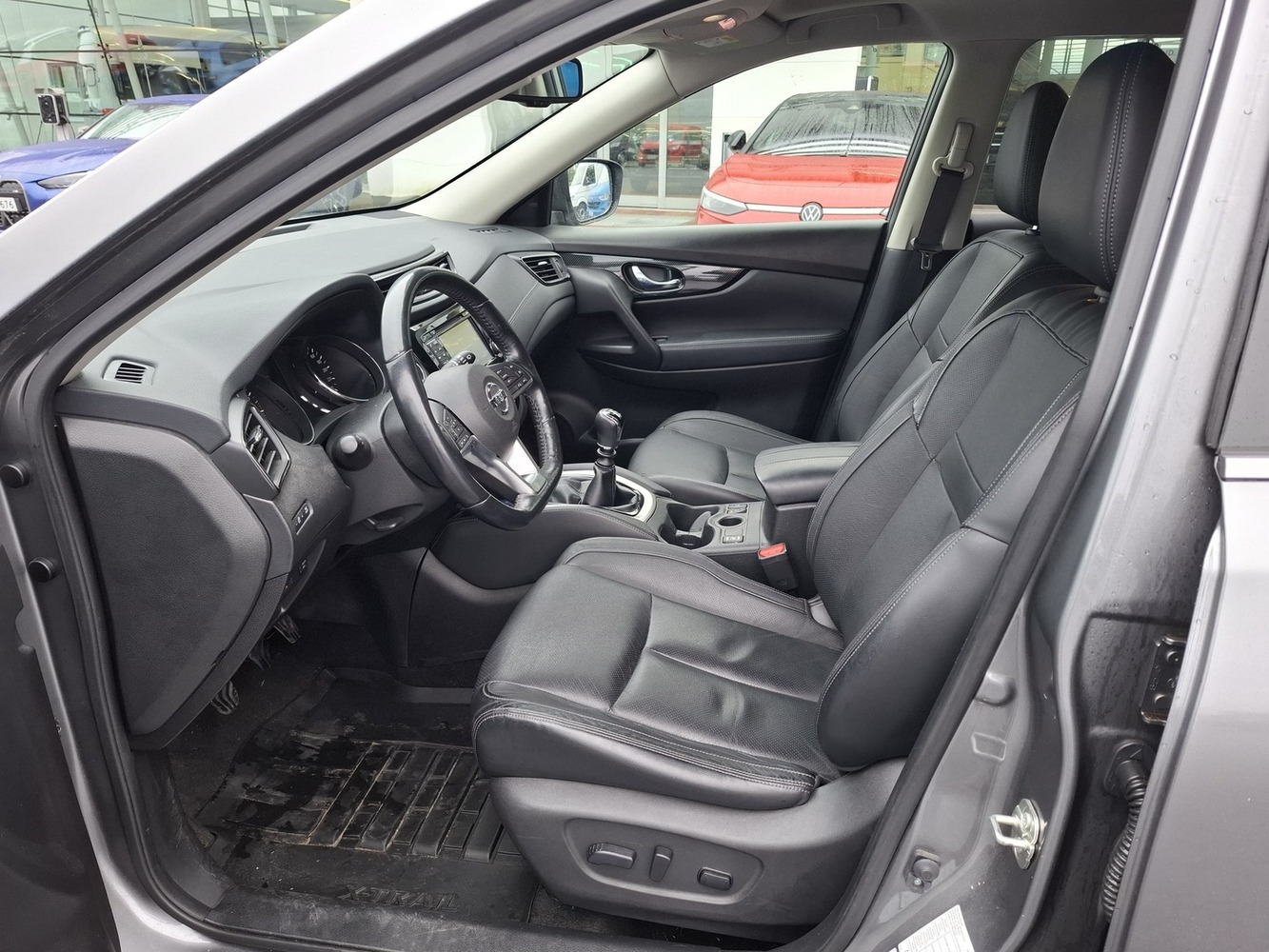 Nissan X-Trail vaihtoauto