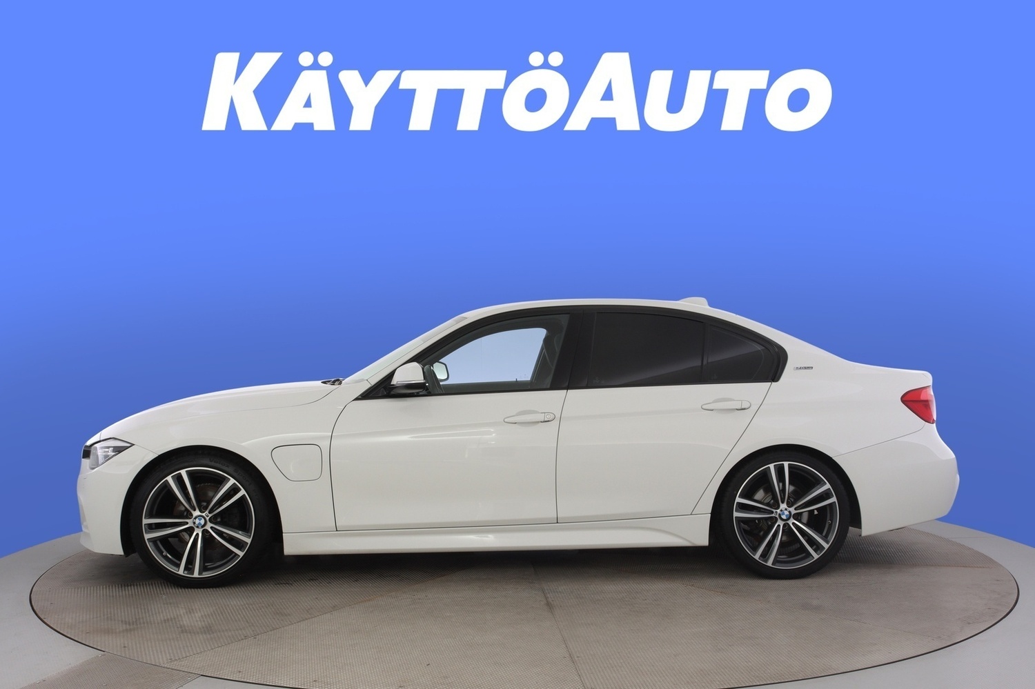BMW 330 vaihtoauto