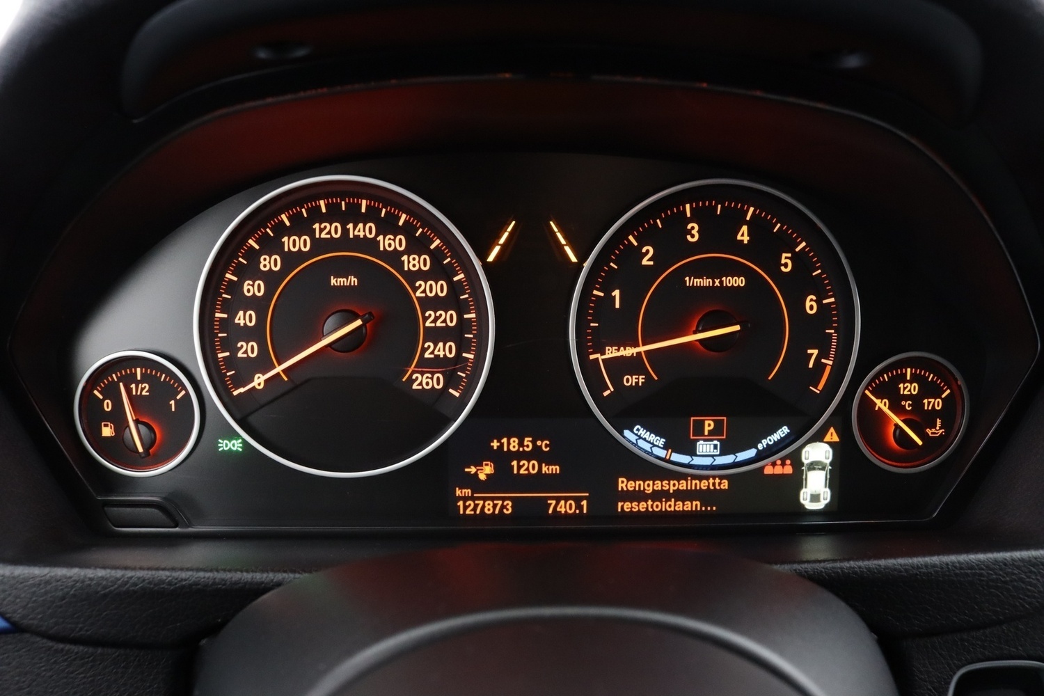 BMW 330 vaihtoauto
