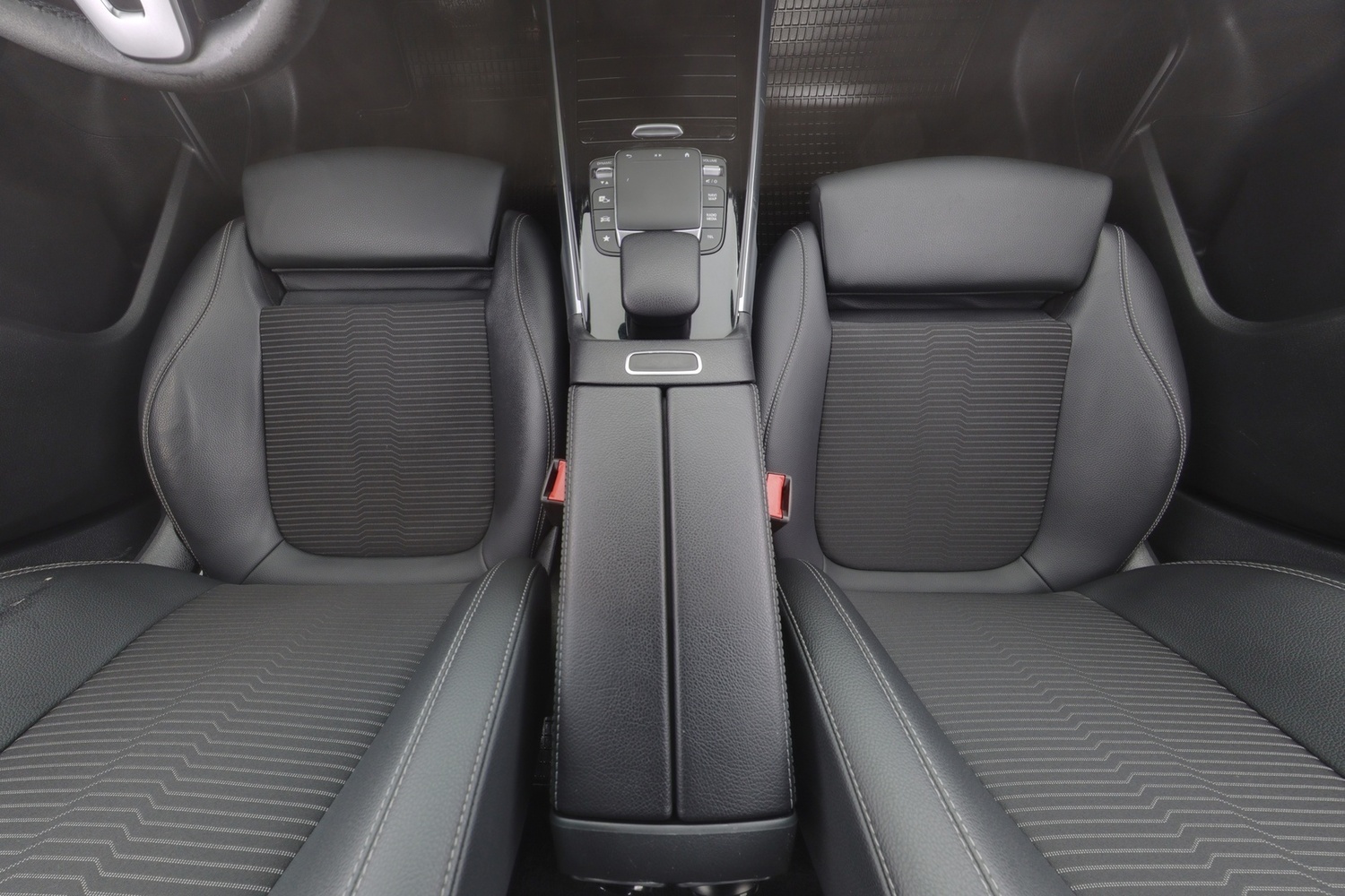 Mercedes-Benz GLB vaihtoauto