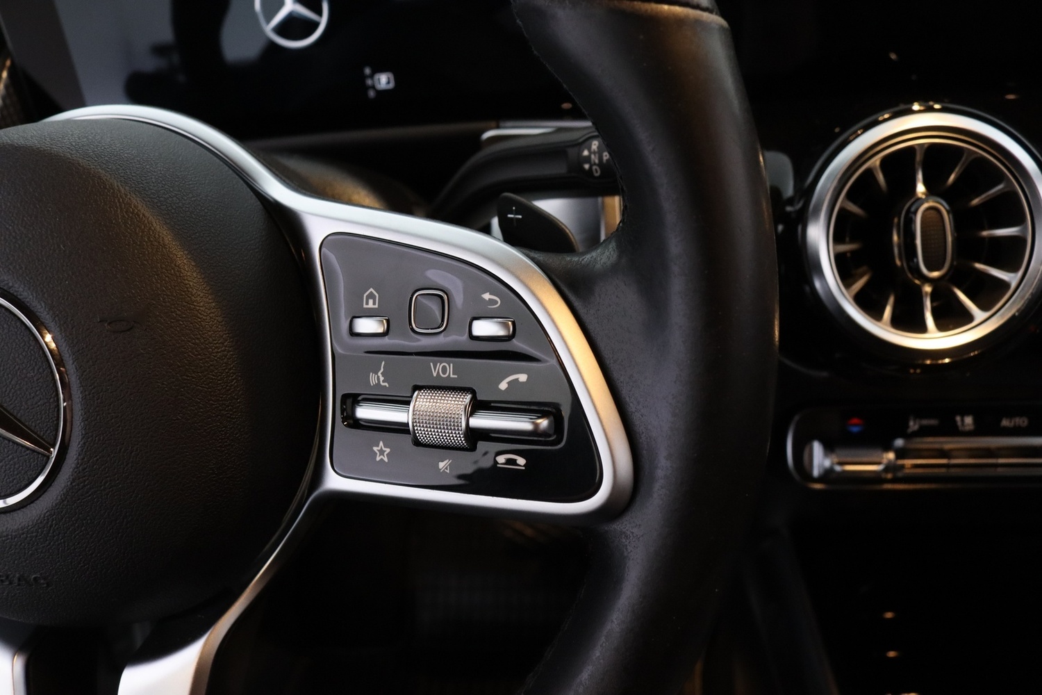 Mercedes-Benz GLB vaihtoauto