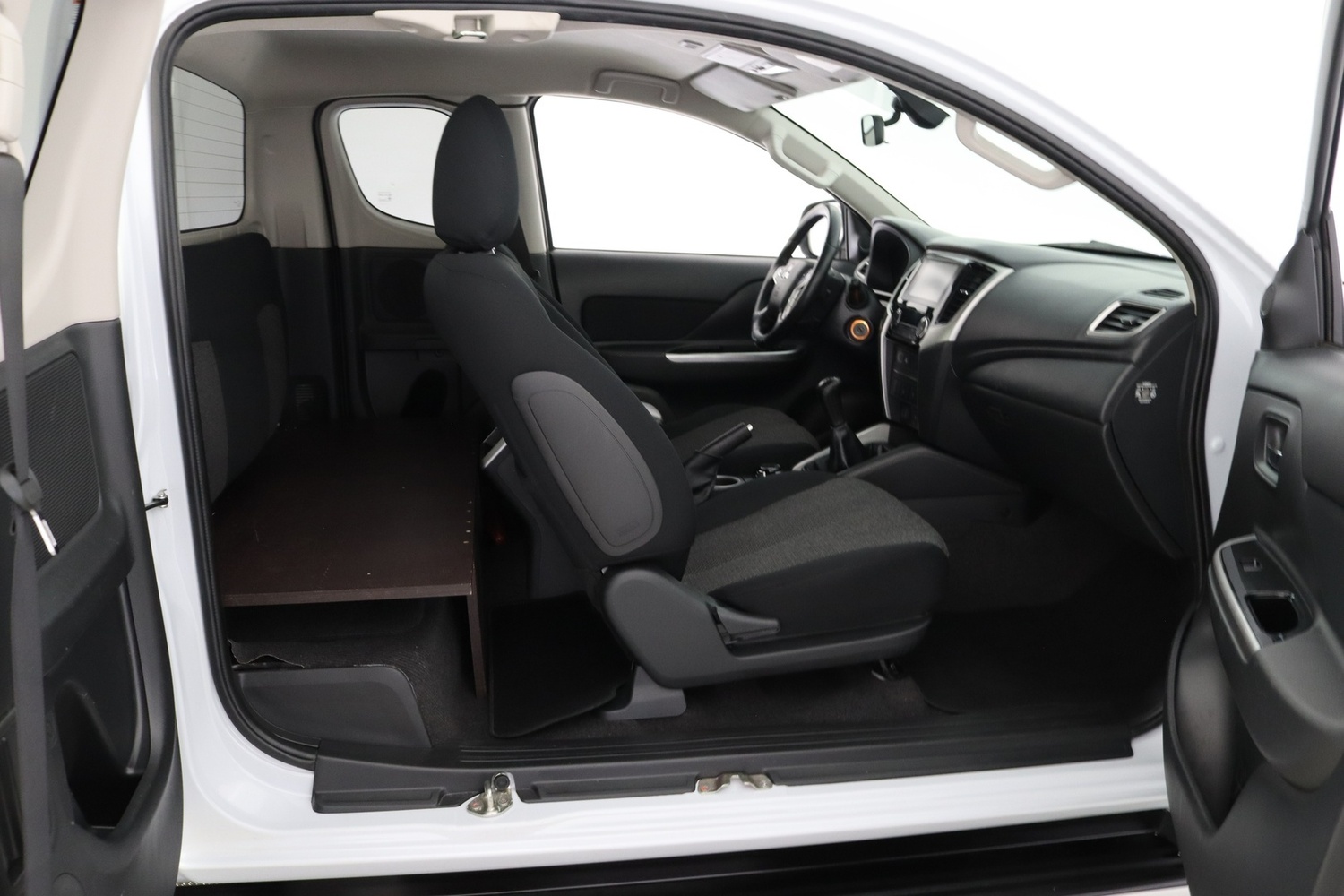 Mitsubishi L200 vaihtoauto