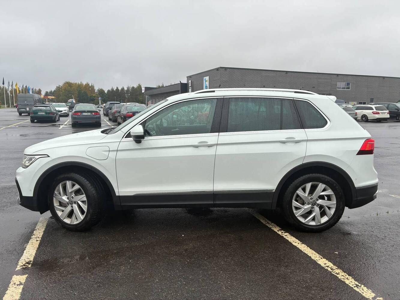 Volkswagen Tiguan vaihtoauto
