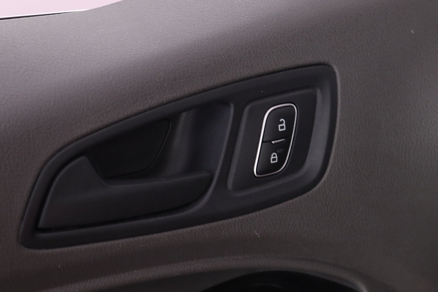 Ford Grand Tourneo Connect vaihtoauto