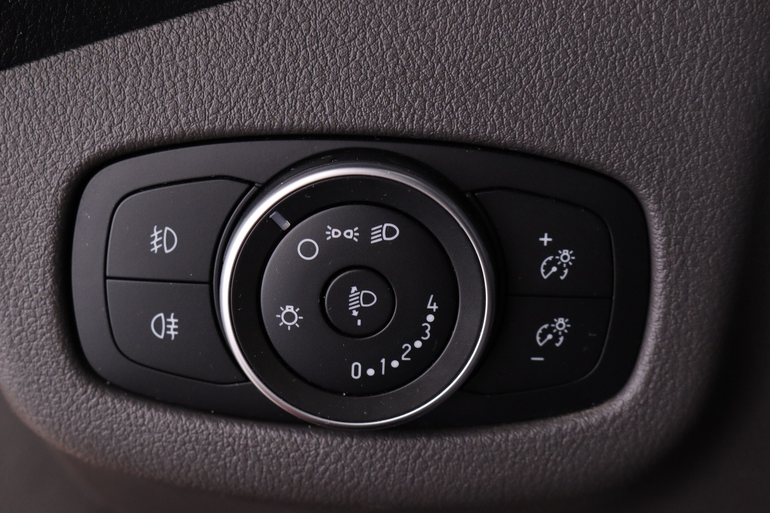 Ford Grand Tourneo Connect vaihtoauto
