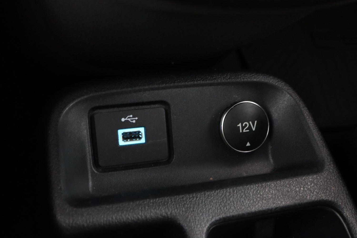 Ford Grand Tourneo Connect vaihtoauto