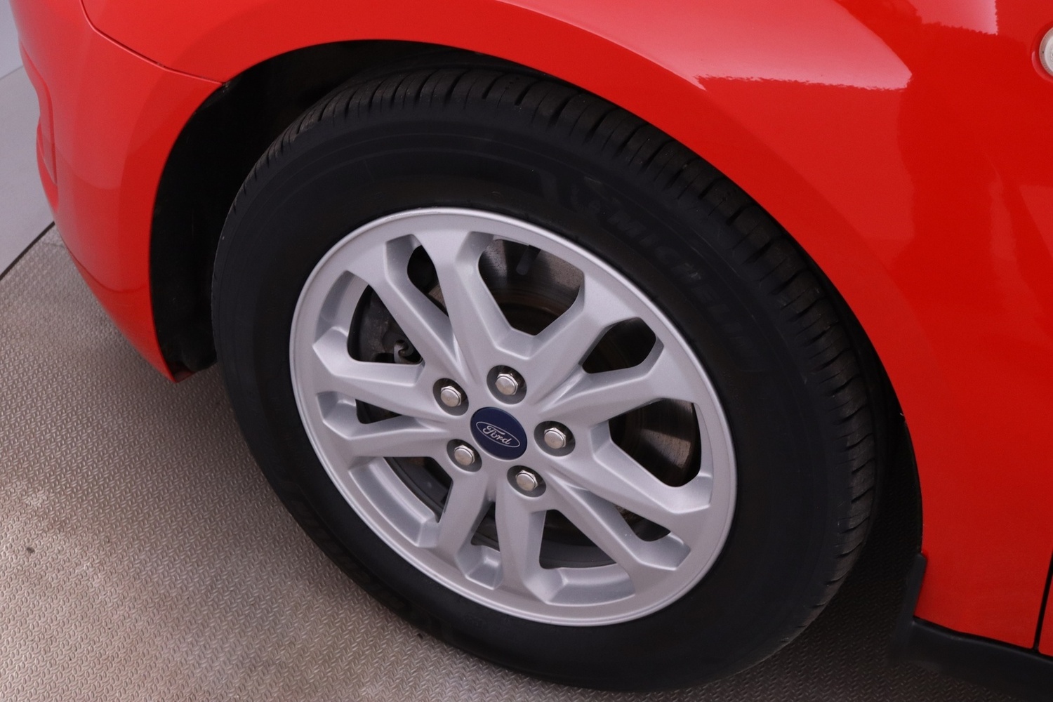 Ford Grand Tourneo Connect vaihtoauto
