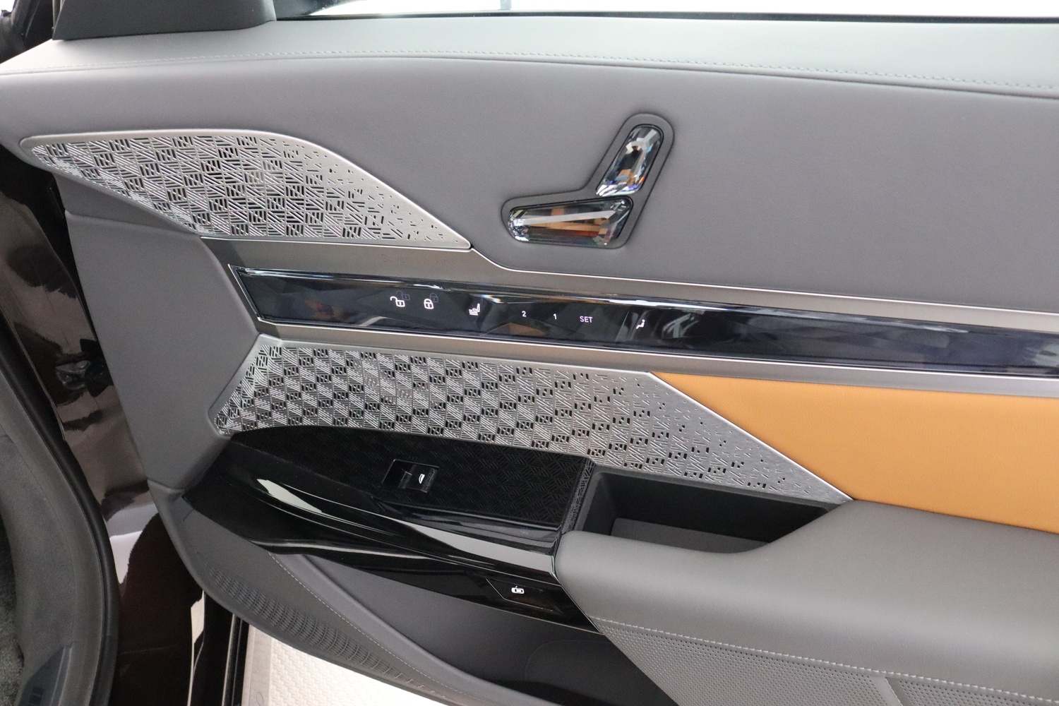BMW 760 vaihtoauto