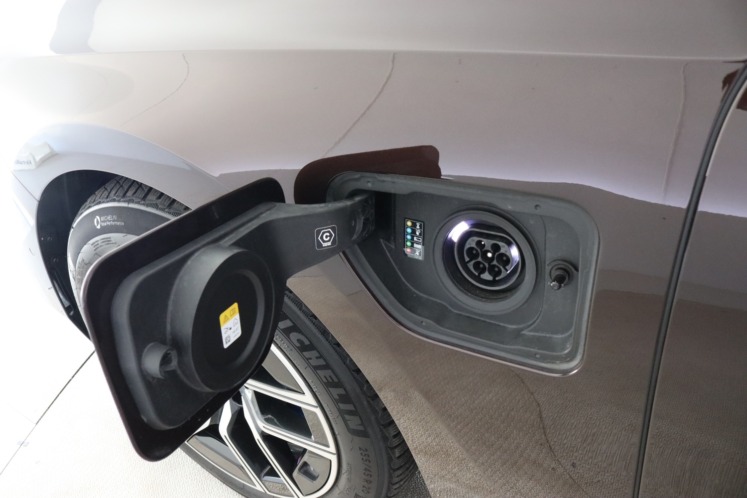 BMW 760 vaihtoauto