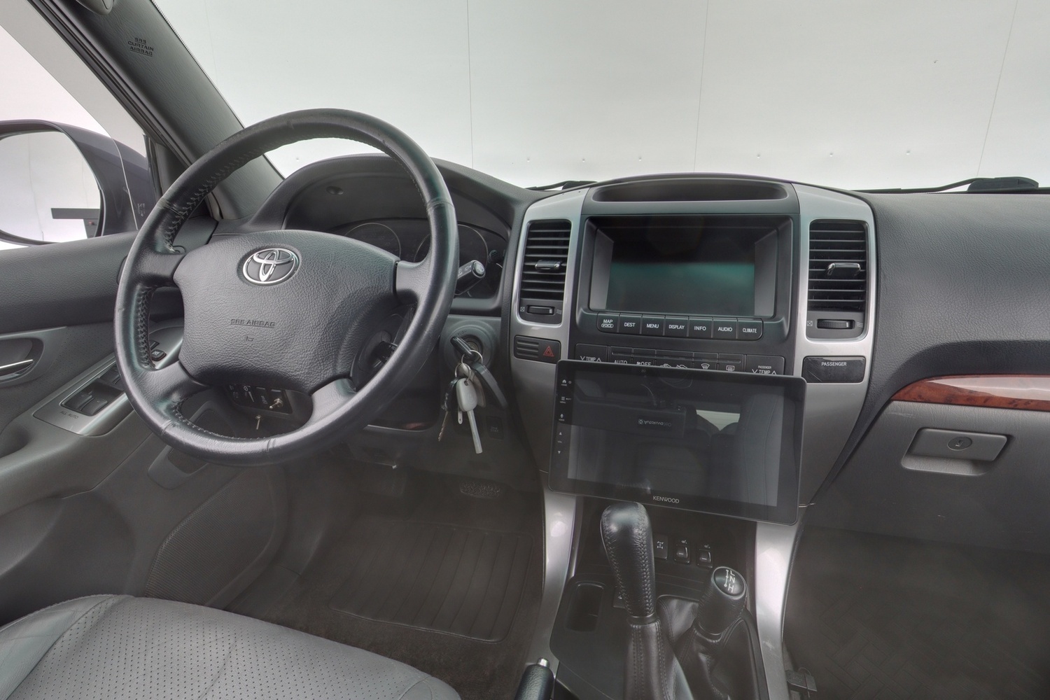 Toyota Land Cruiser vaihtoauto