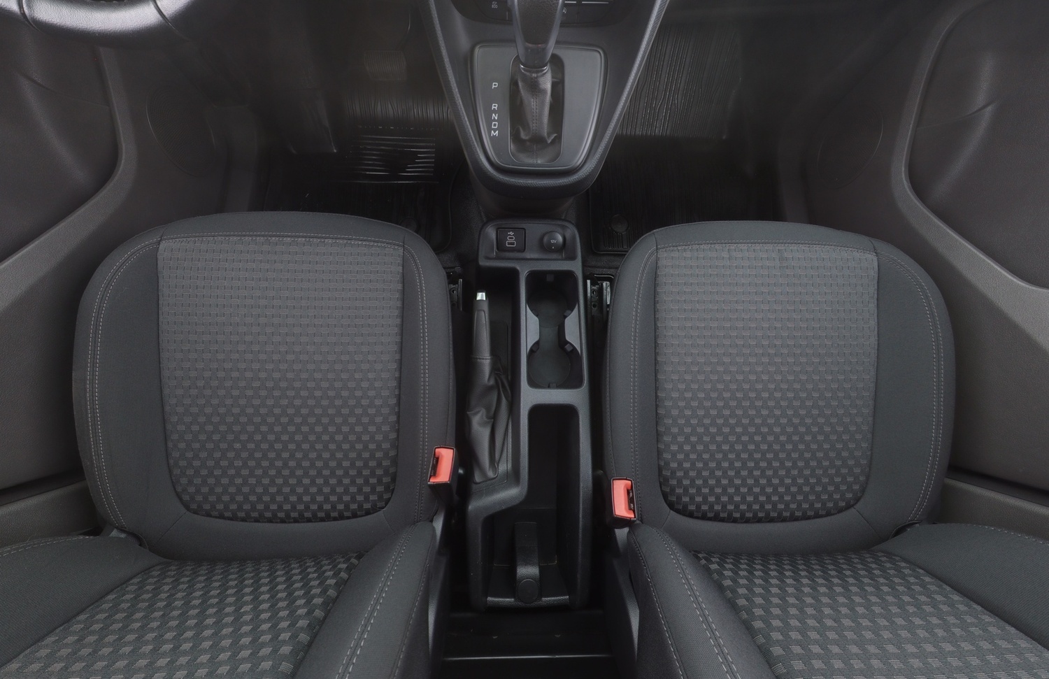Ford Transit Connect vaihtoauto