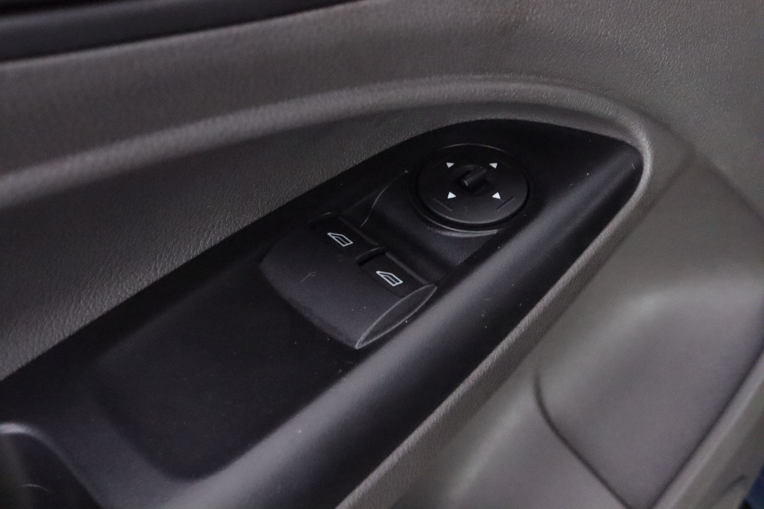 Ford Transit Connect vaihtoauto