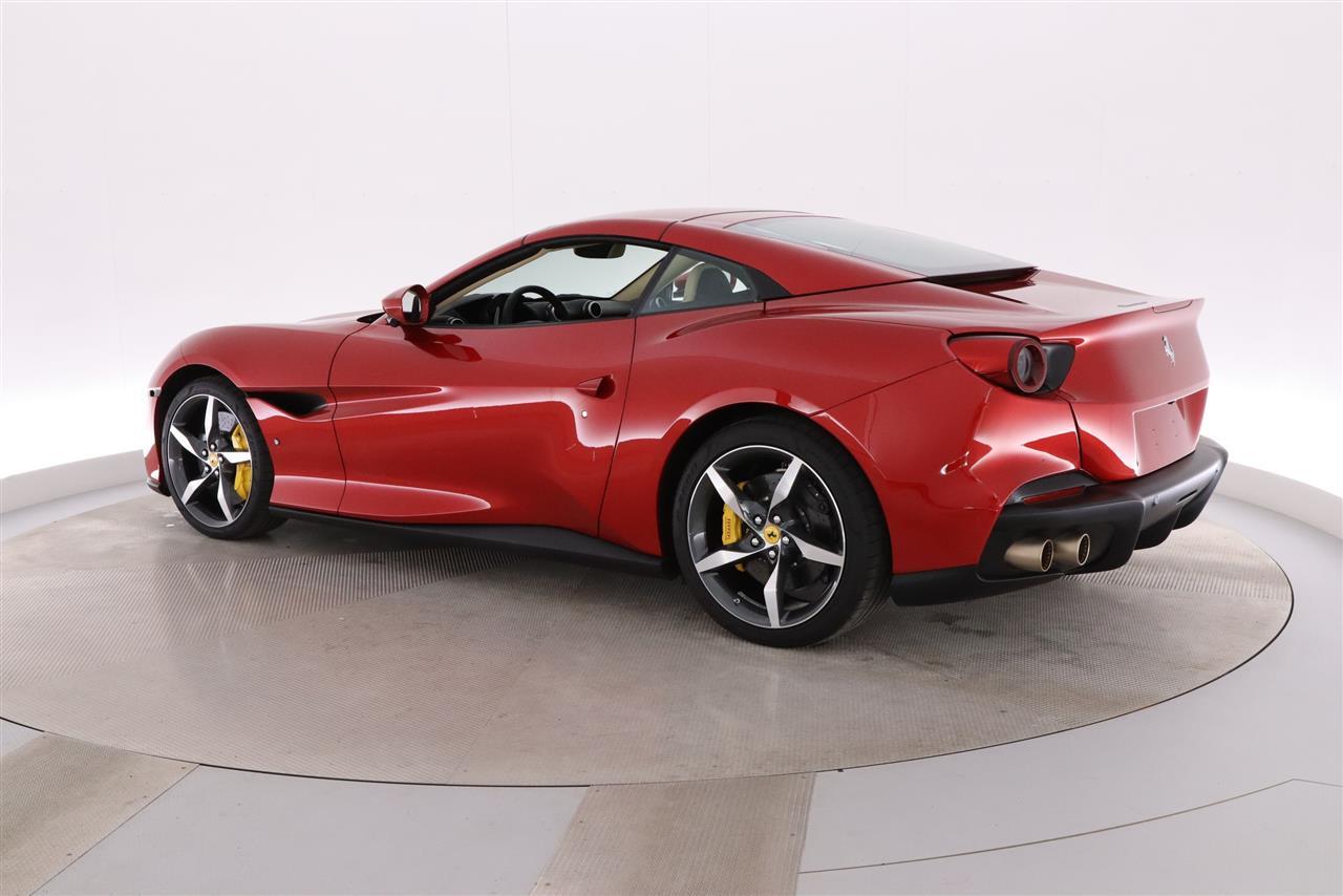 Ferrari Portofino vaihtoauto