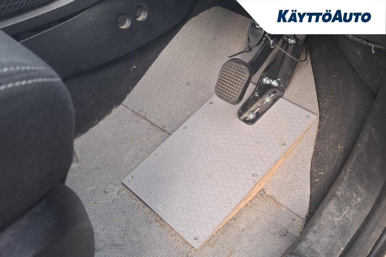 Ford S-MAX vaihtoauto