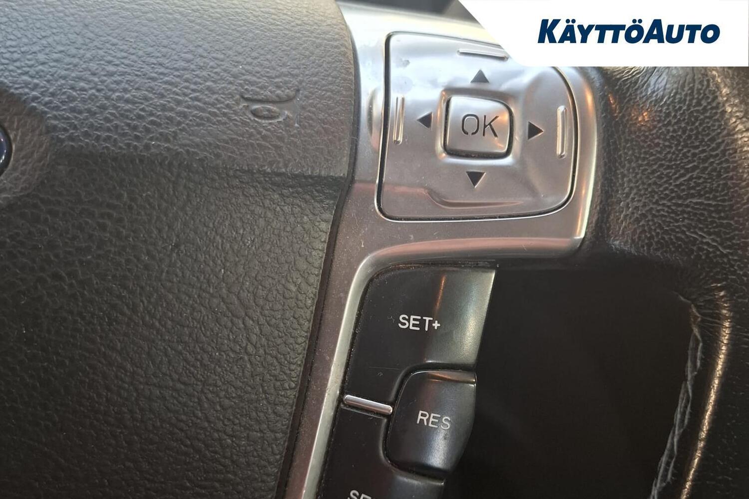 Ford S-MAX vaihtoauto