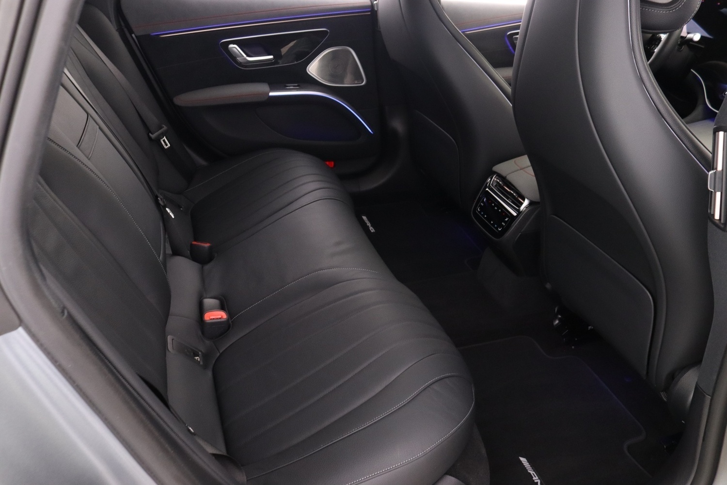 Mercedes-Benz EQS vaihtoauto