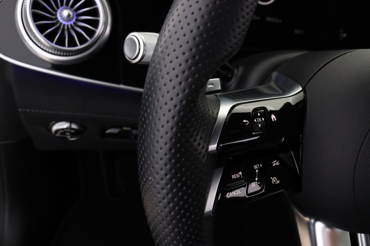 Mercedes-Benz EQS vaihtoauto