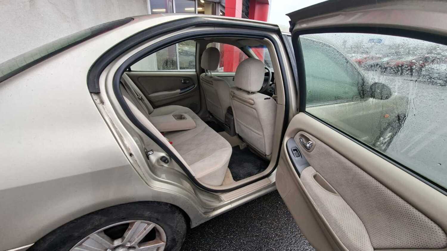 Nissan Maxima vaihtoauto