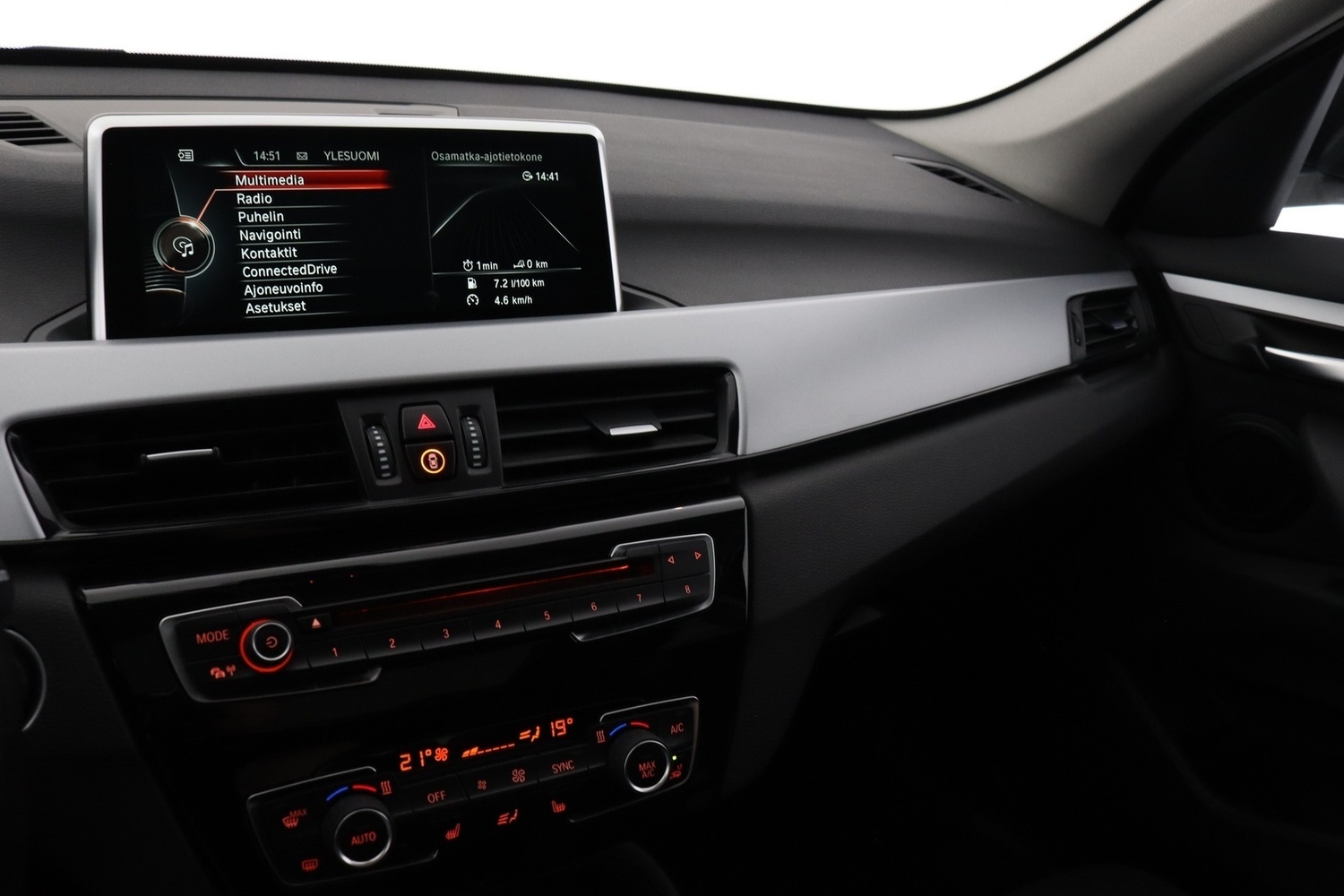 BMW X1 vaihtoauto