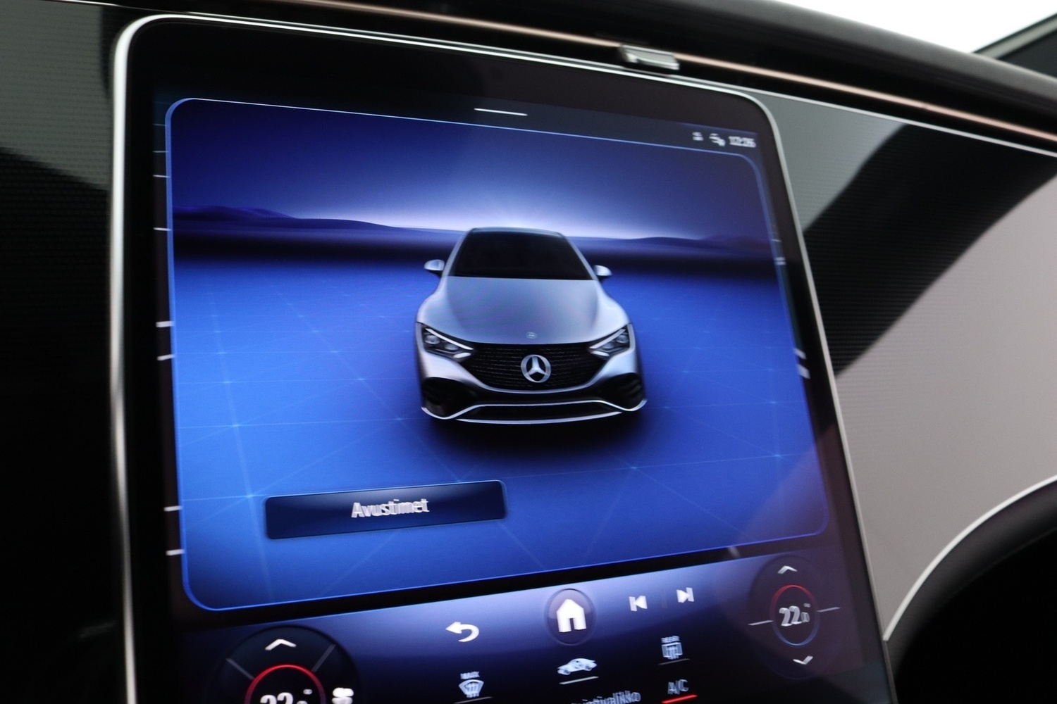 Mercedes-Benz EQE vaihtoauto
