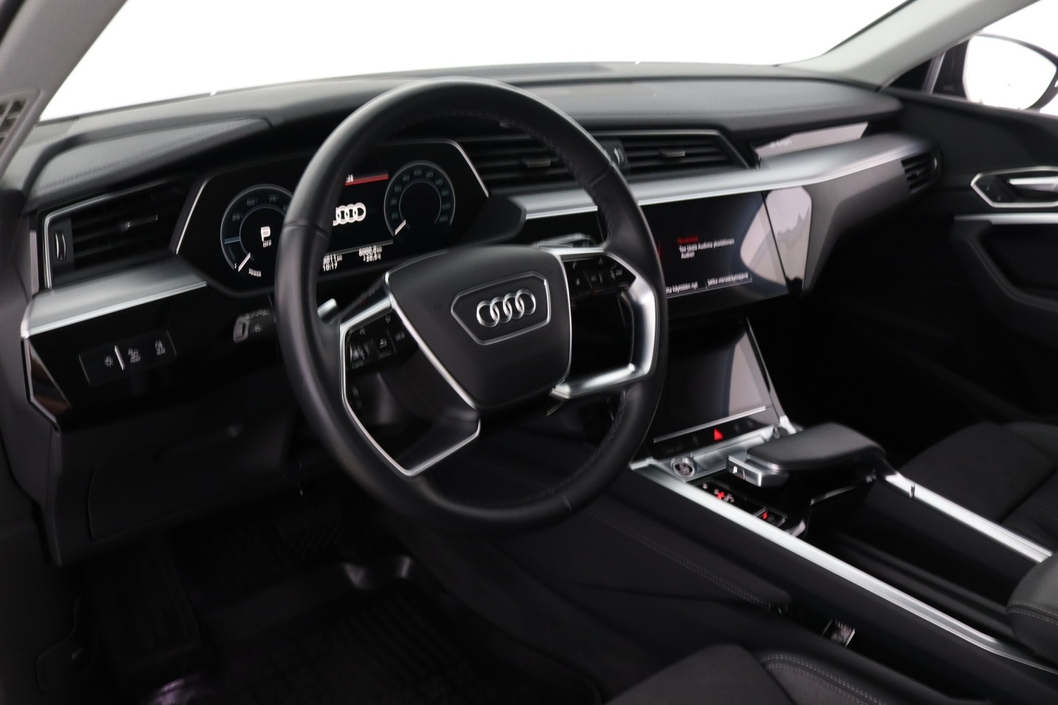 Audi Q8 e-tron vaihtoauto