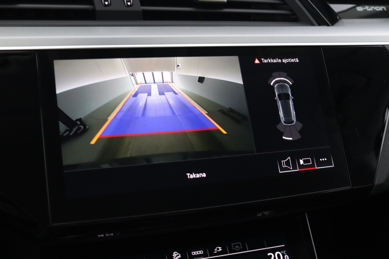 Audi Q8 e-tron vaihtoauto