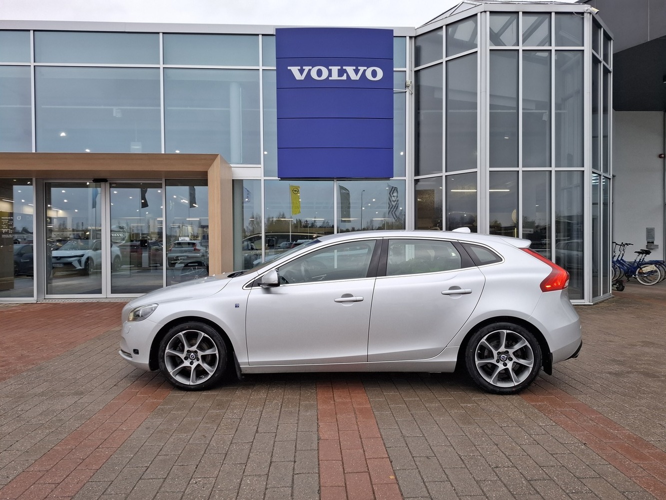 Volvo V40 vaihtoauto